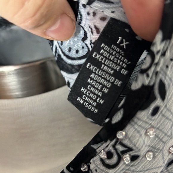 Apostrophe Two piece semi Sheer Blouse/Top size 1X - Picture 7 of 9